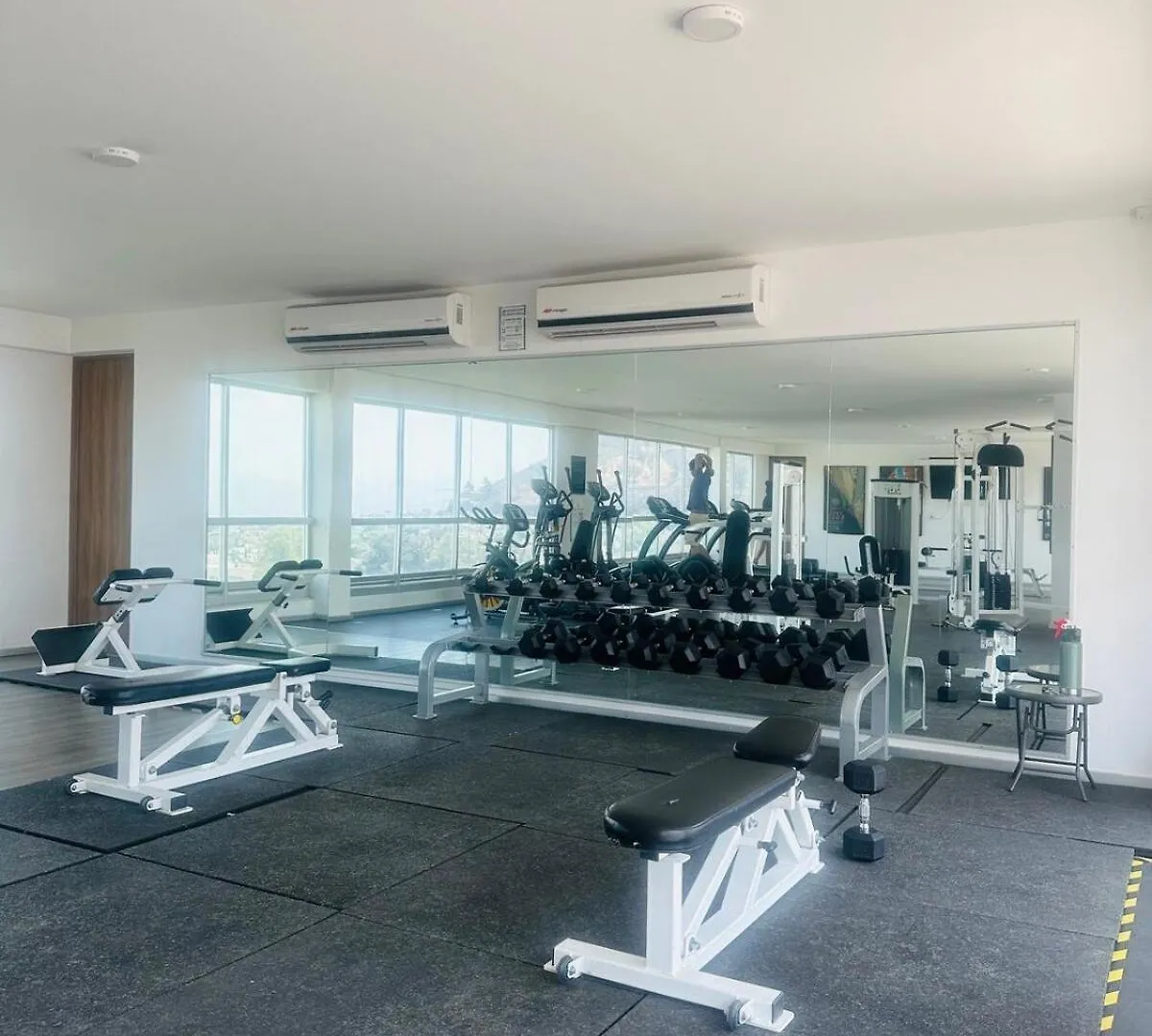 Vista Vibes Modern Apt With Rooftop Pool In Gdl Guadalajara Daire